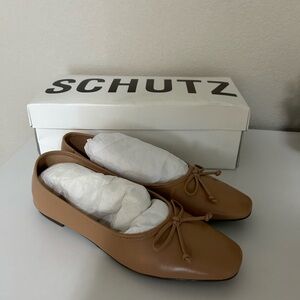 Schutz Honey Beige Arissa Flats. Size 6.5
